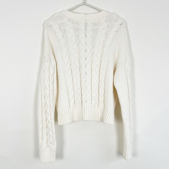 Abercrombie and Fitch Cable Knit Cardigan Sweater - Picture 4 of 5